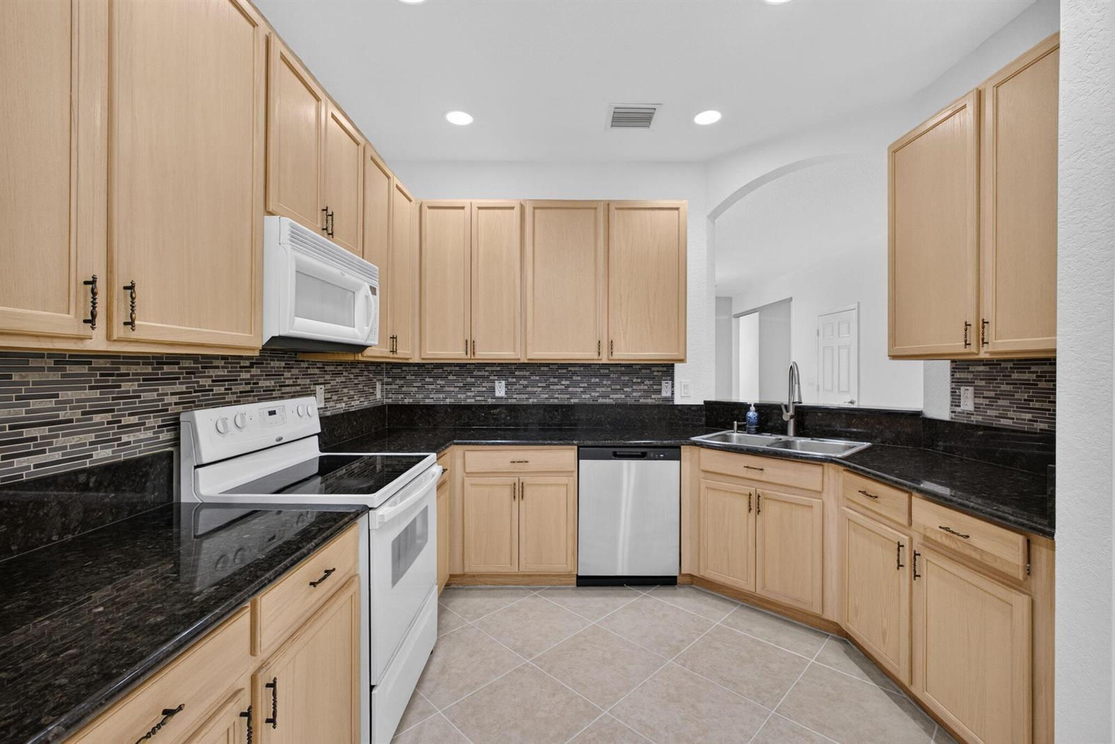 4991 Bonsai Circle # 107, Palm Beach Gardens FL 33418 photo 3