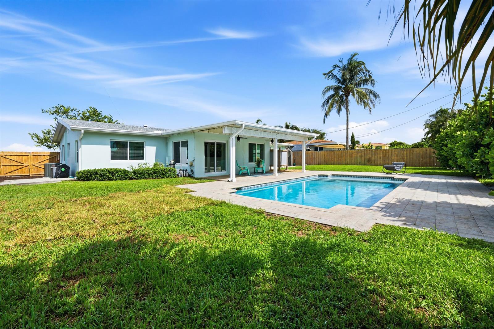 5920 Lake Osborne Drive, Lake Worth FL 33461