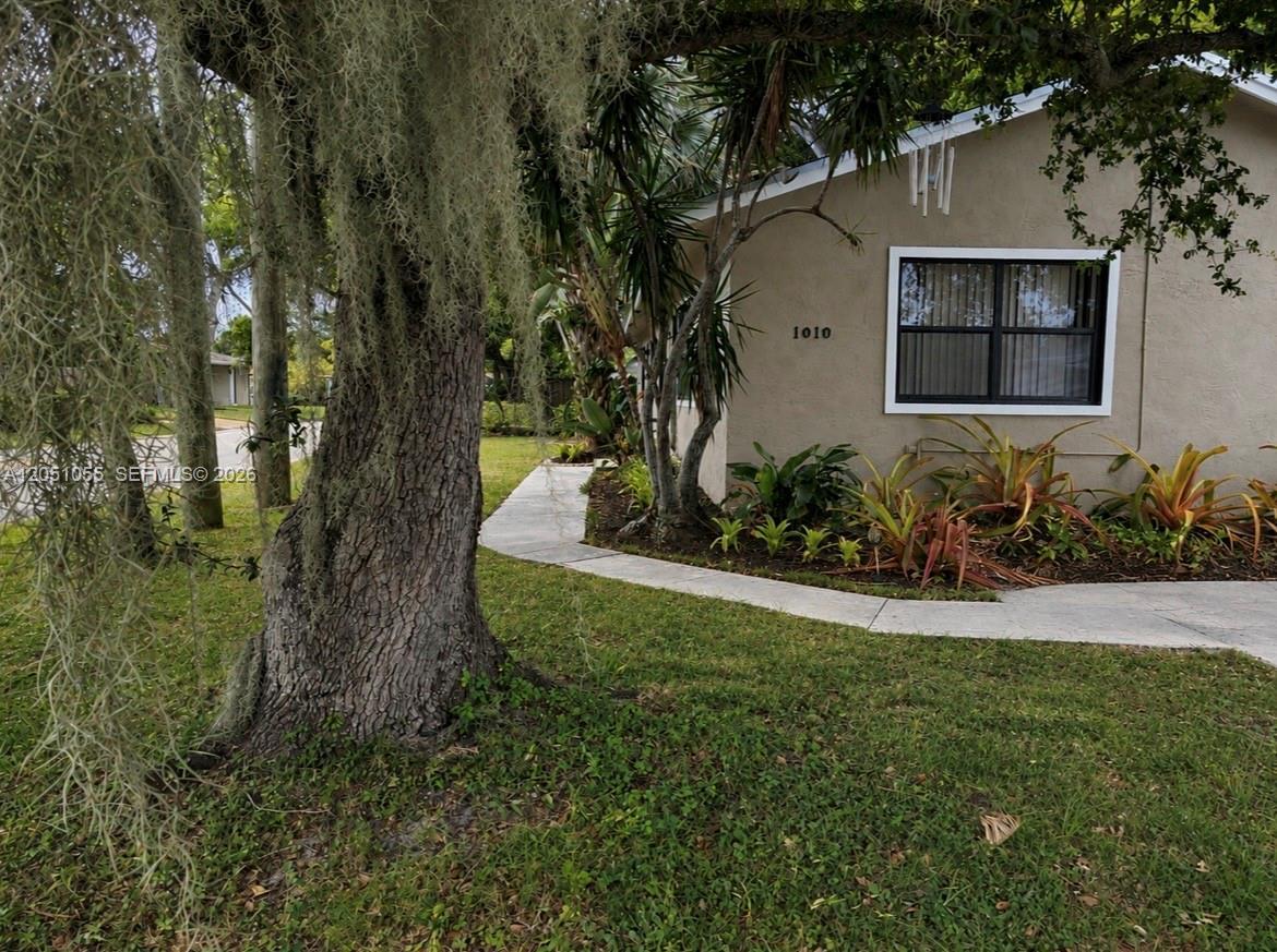 1010 NE 16th St # 1, Fort Lauderdale FL 33304 photo 3