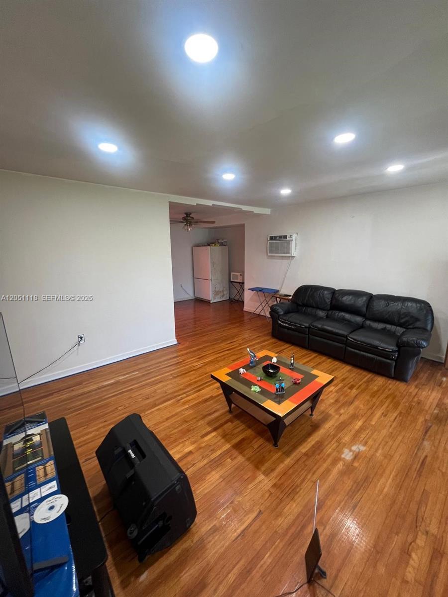 14965 NW S River Dr, Miami FL 33167 photo 4