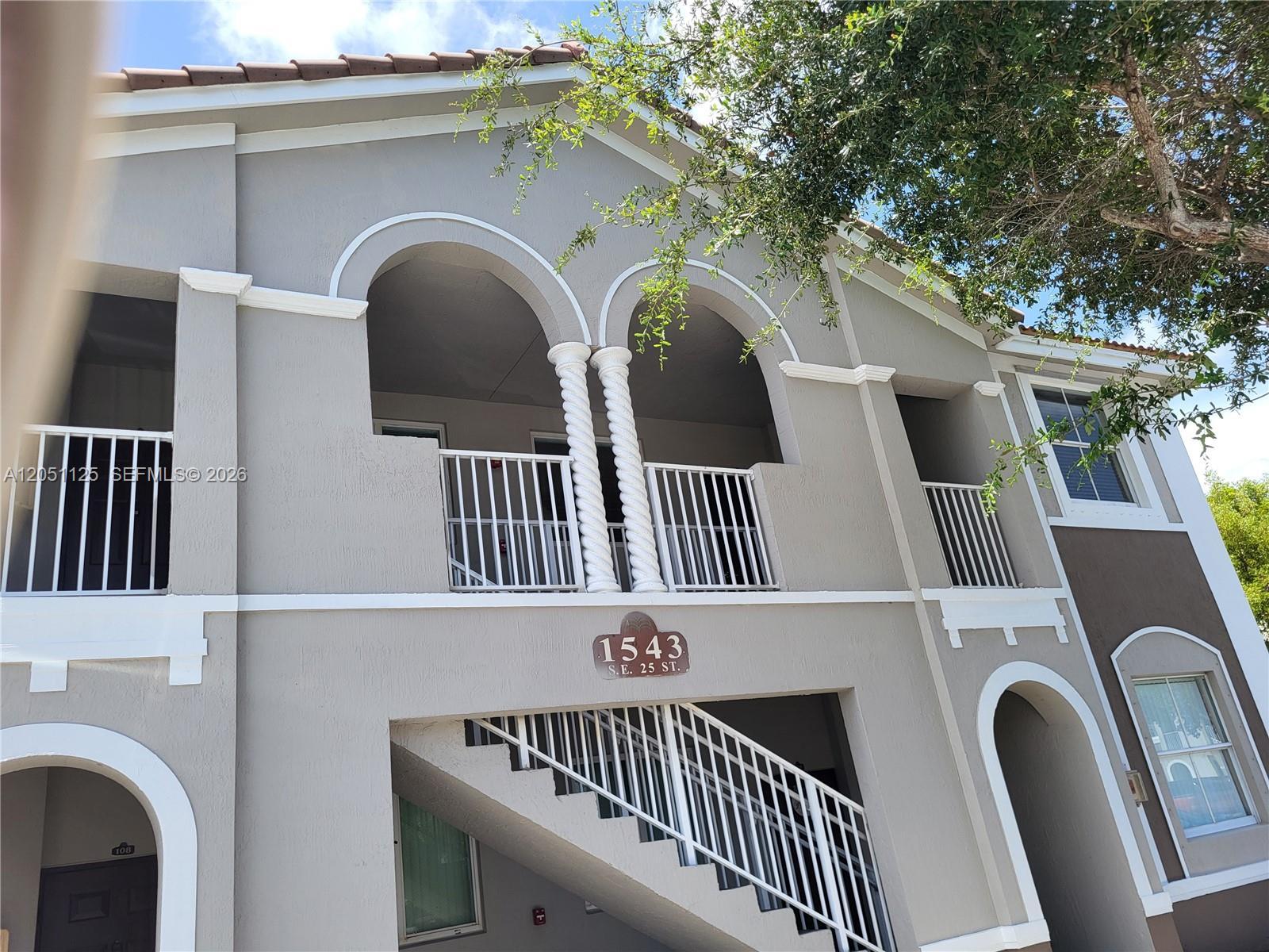 1663 SE 29th St # 208, Homestead FL 33035