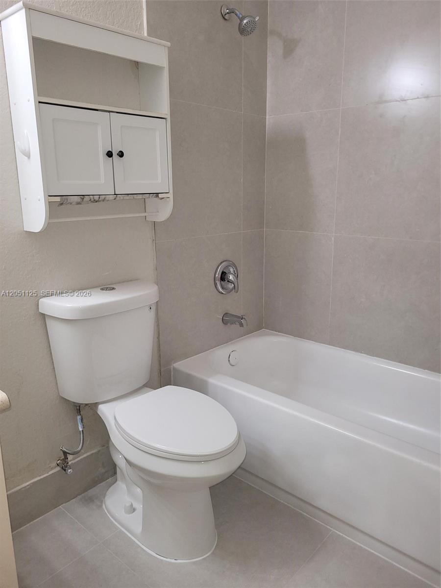 1663 SE 29th St # 208, Homestead FL 33035 photo 5