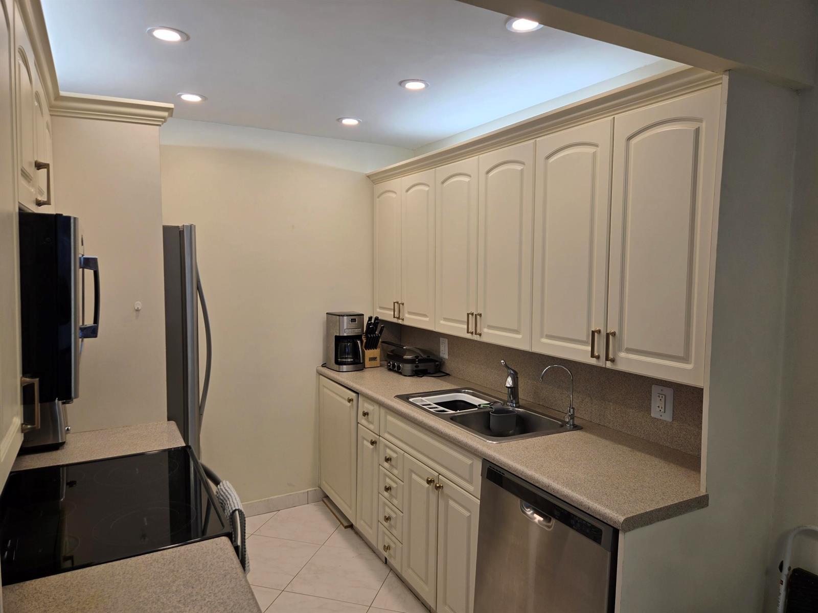 2031 Exeter, Boca Raton FL 33434