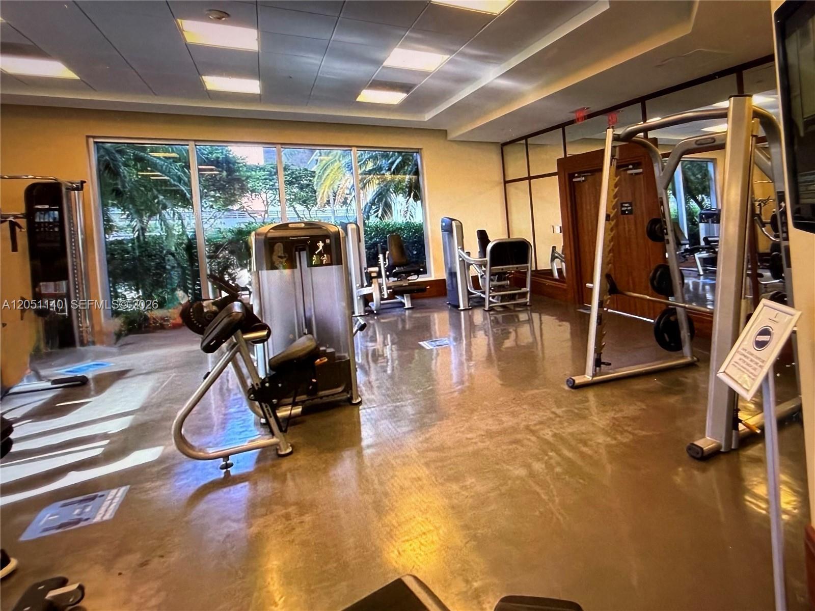 1050 Brickell Ave # 2018, Miami FL 33131 photo 3