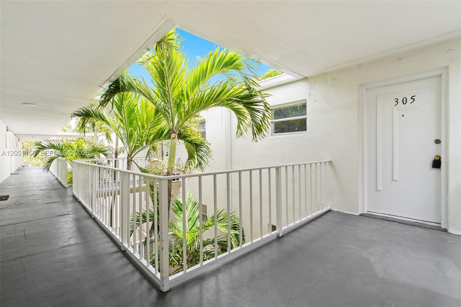 4215 N University Dr # 305, Sunrise FL 33351 photo 2