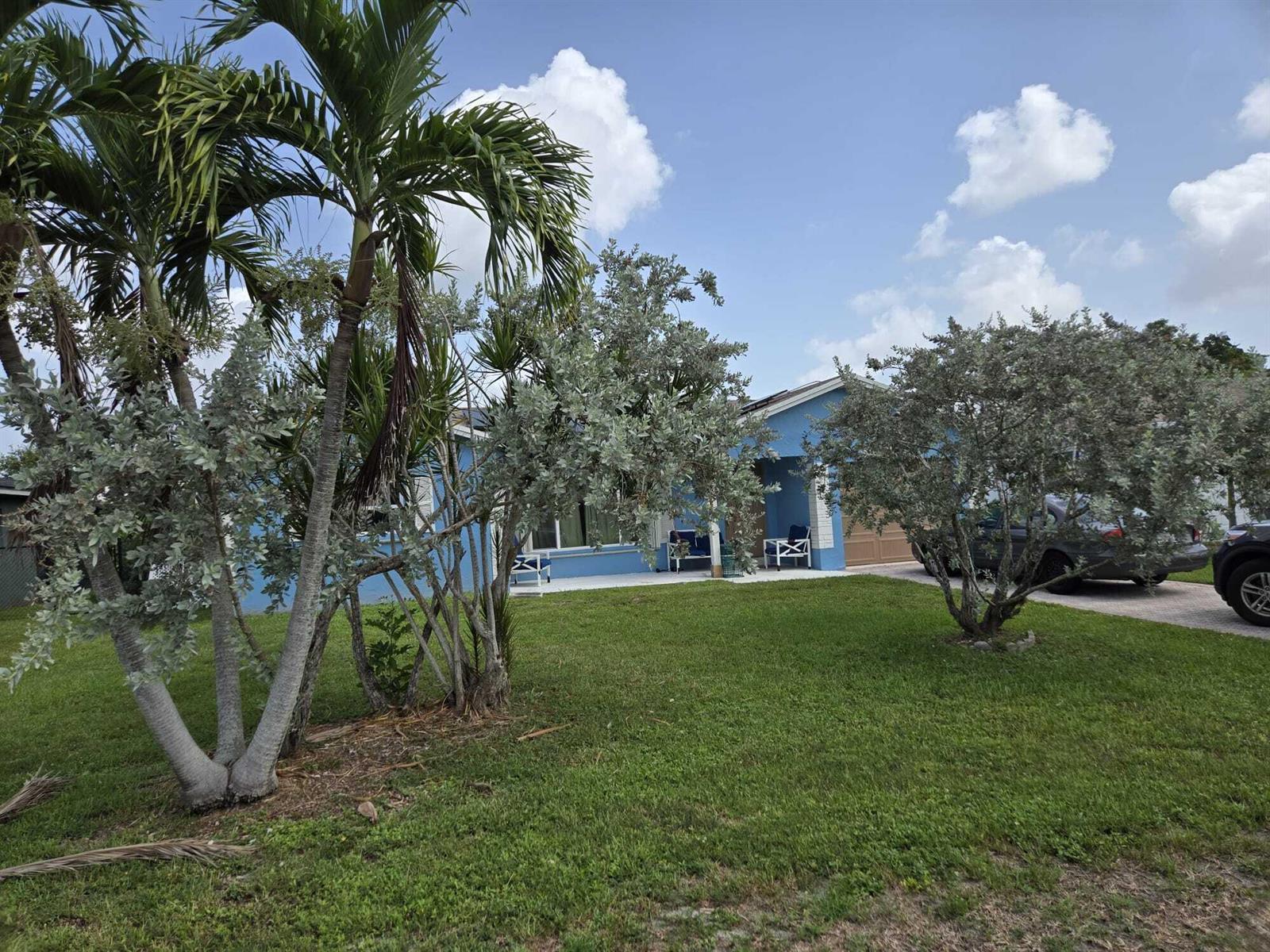 8111 NW 100th Terrace NW, Tamarac FL 33321 photo 2