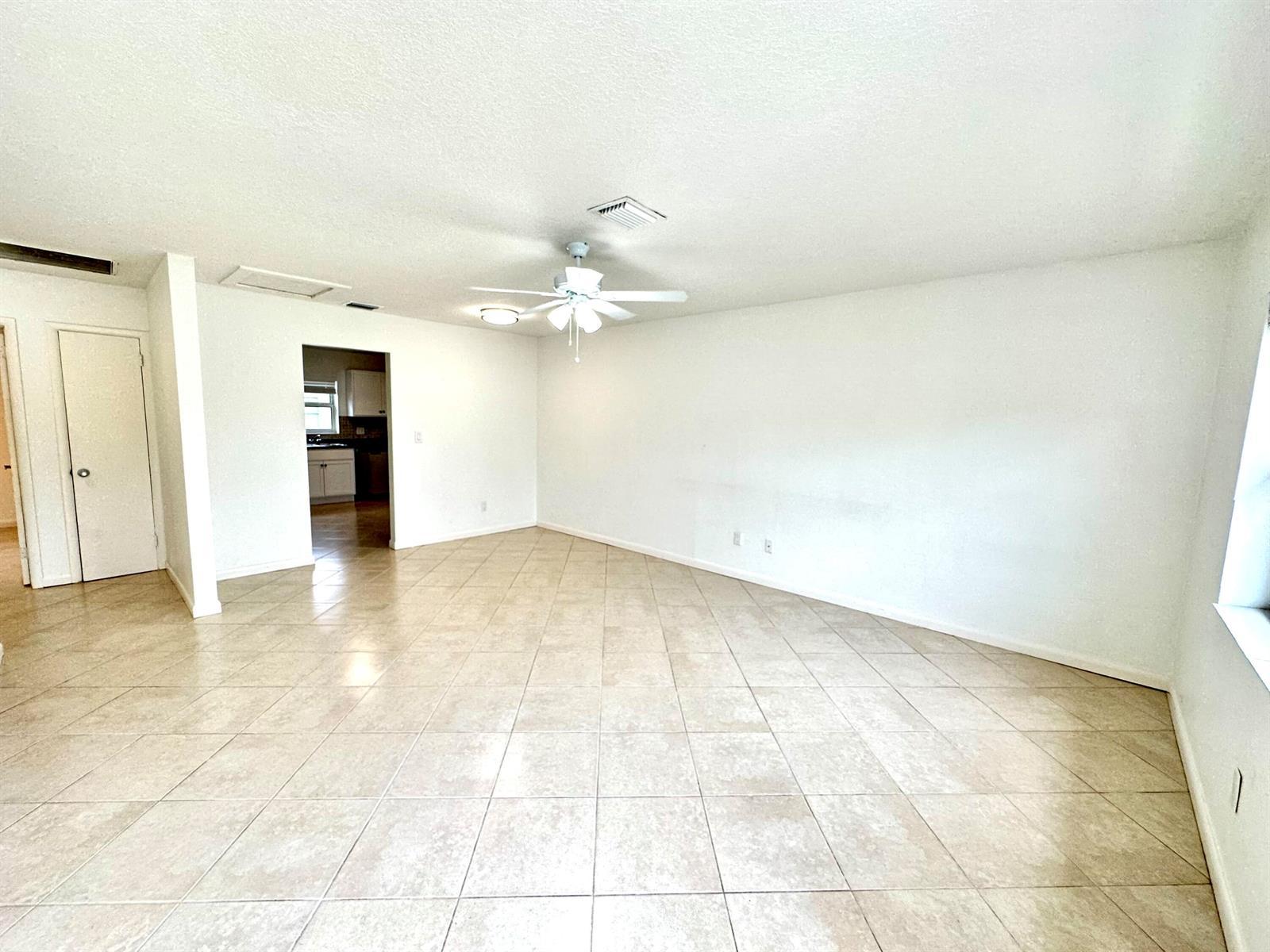 10134 Plant Drive, Palm Beach Gardens FL 33410 photo 4