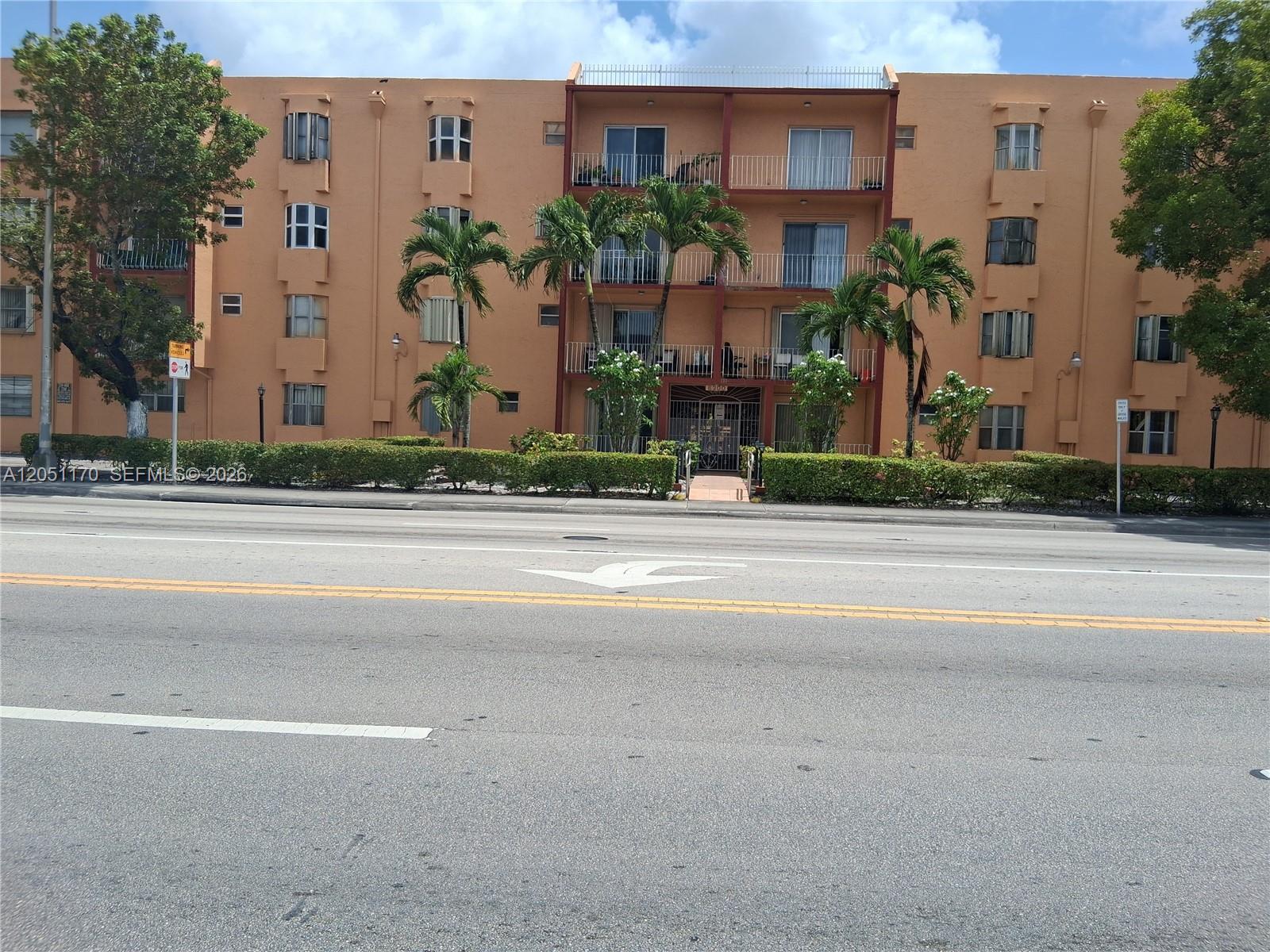 6200 W Flagler St # 305, Miami FL 33144