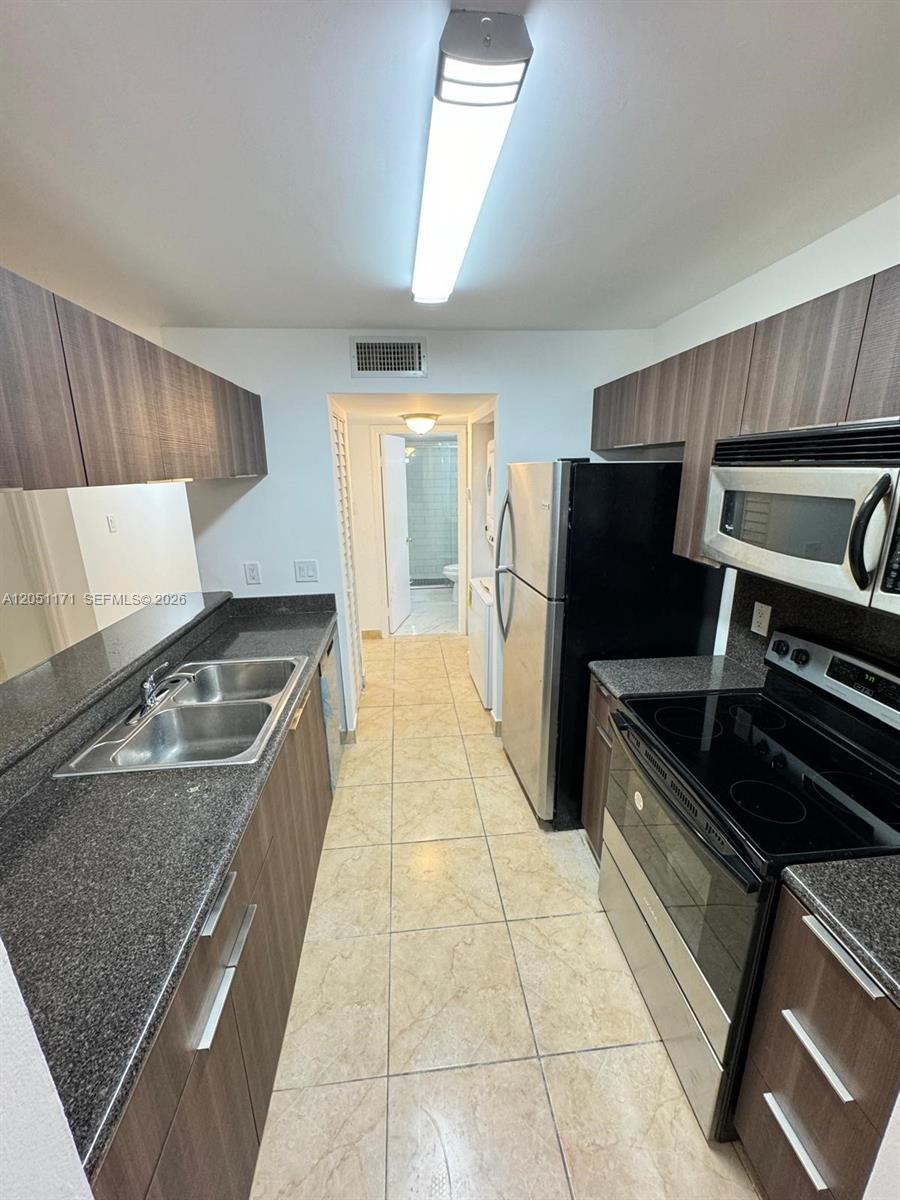 15751 SW 106 Ter # 102, Miami FL 33196 photo 3