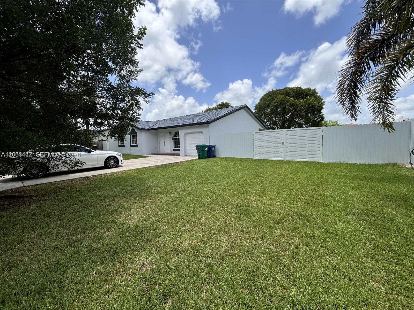 22262 SW 127th Pl, Miami FL 33170 photo 2
