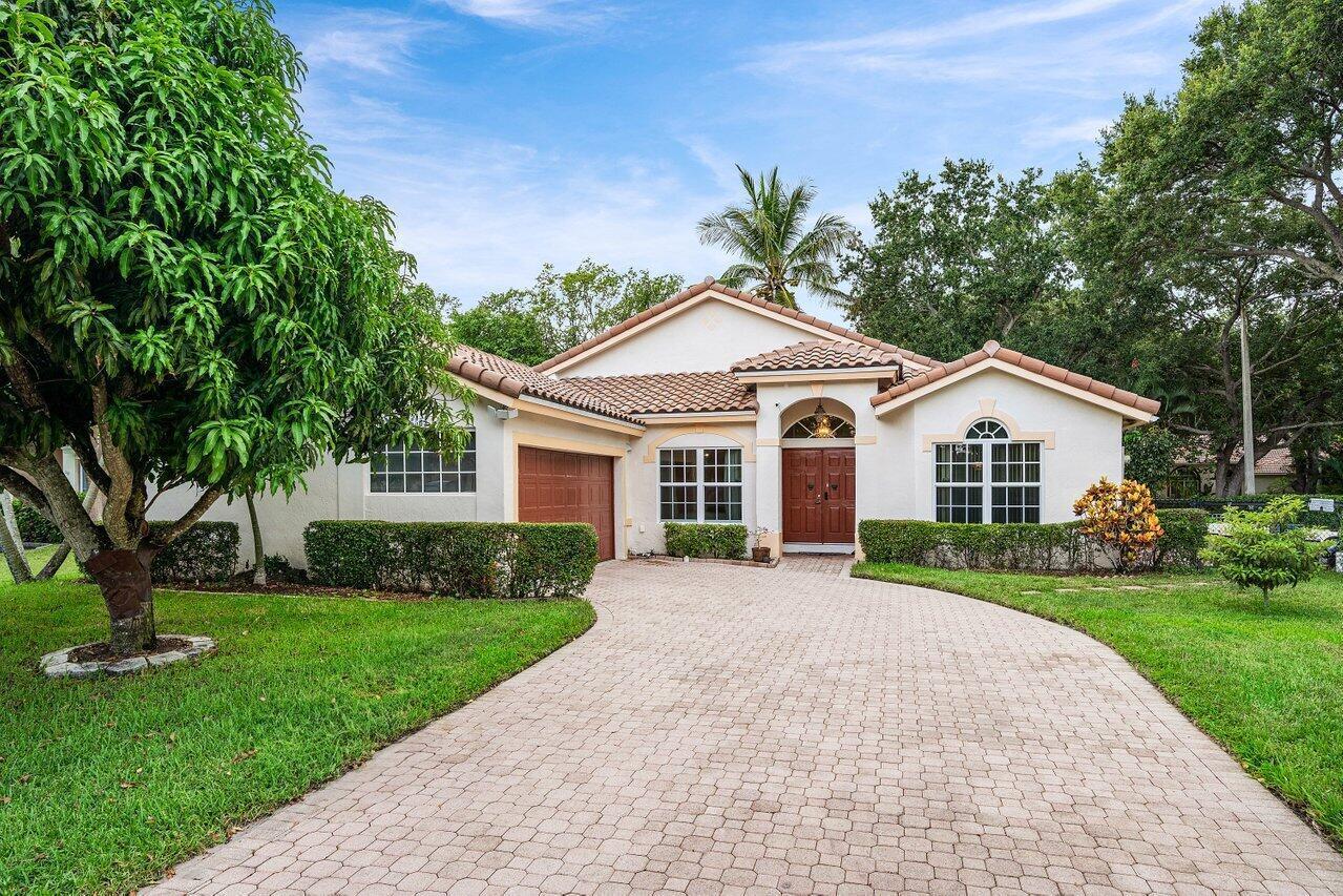 5563 NW 41st Avenue, Coconut Creek FL 33073 photo 2