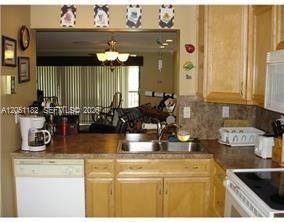 124 S Laurel Dr # 505, Margate FL 33063 photo 4