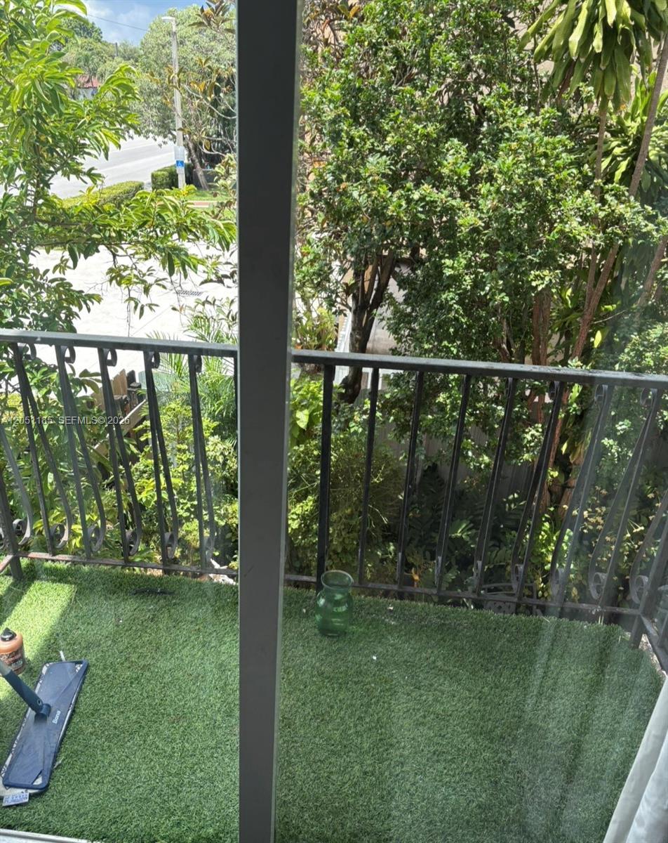 669 SW 37th Ave # 208, Miami FL 33135 photo 5