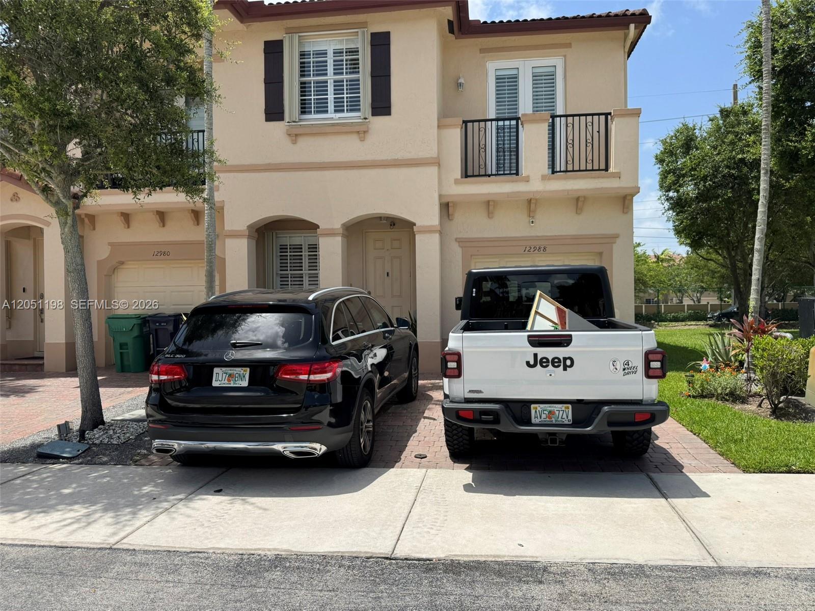 Miami, FL