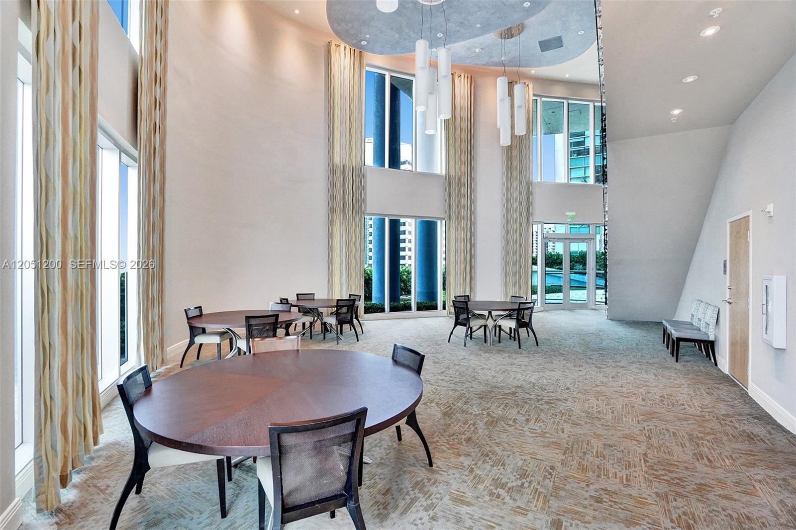 185 SW 7th St # 2603, Miami FL 33130 photo 4