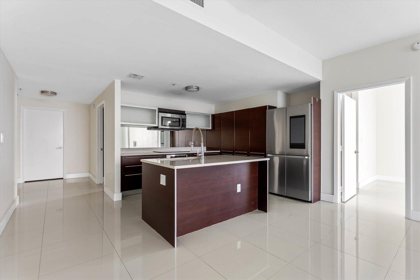 1900 N Bayshore Drive # 3702, Miami FL 33132 photo 4