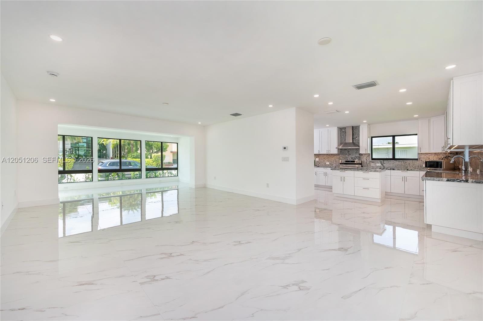 1621 S Treasure Dr, North Bay Village FL 33141 photo 3