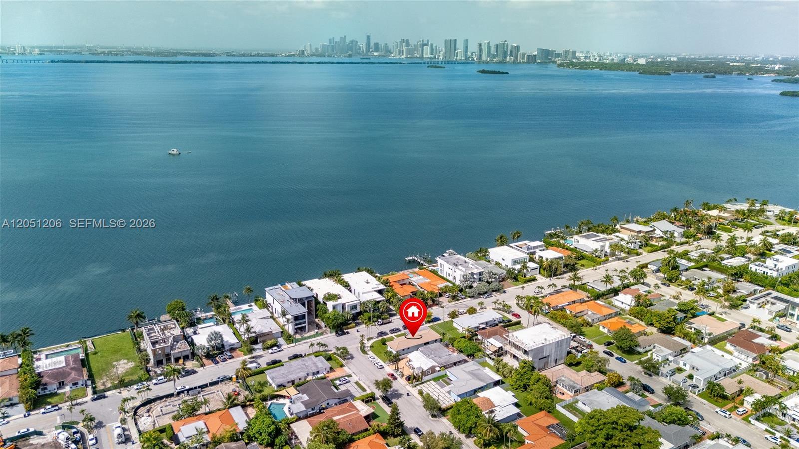 1621 S Treasure Dr, North Bay Village FL 33141 photo 4