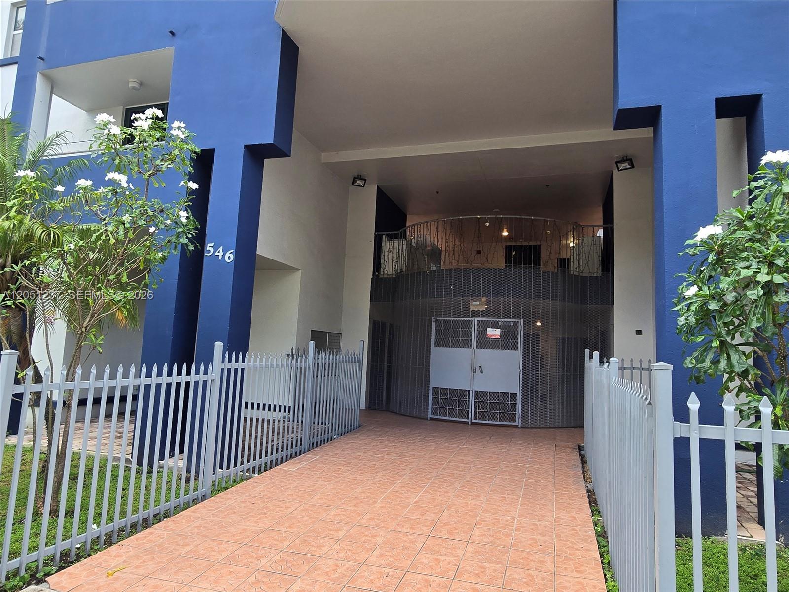 546 SW 1st ST # 607, Miami FL 33130 photo 2