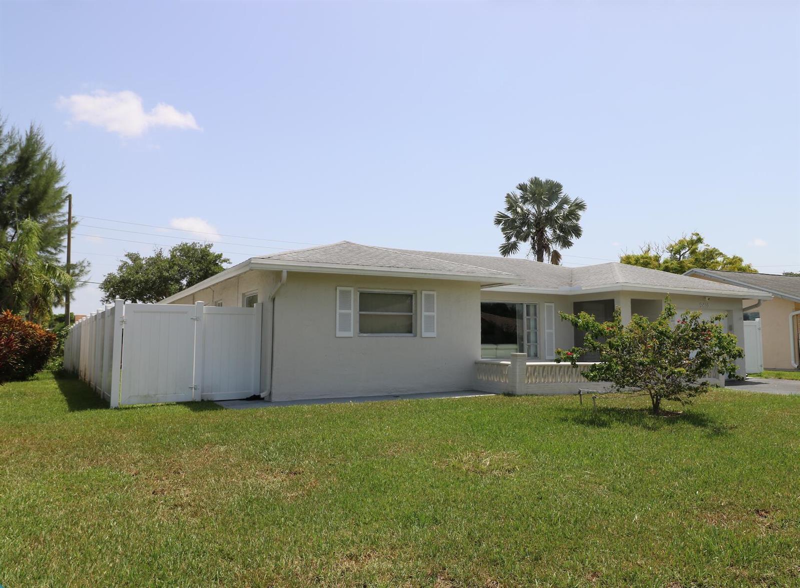 9410 NW 81st Court, Tamarac FL 33321 photo 3