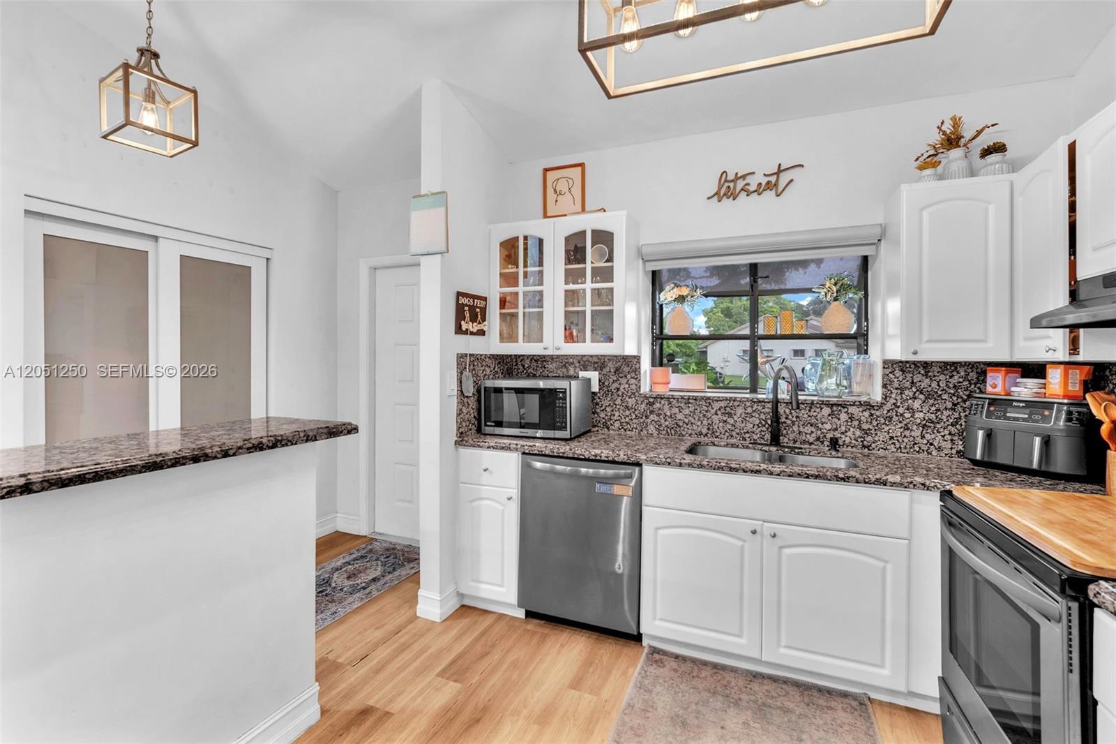7702 NW 60th St, Tamarac FL 33321 photo 4