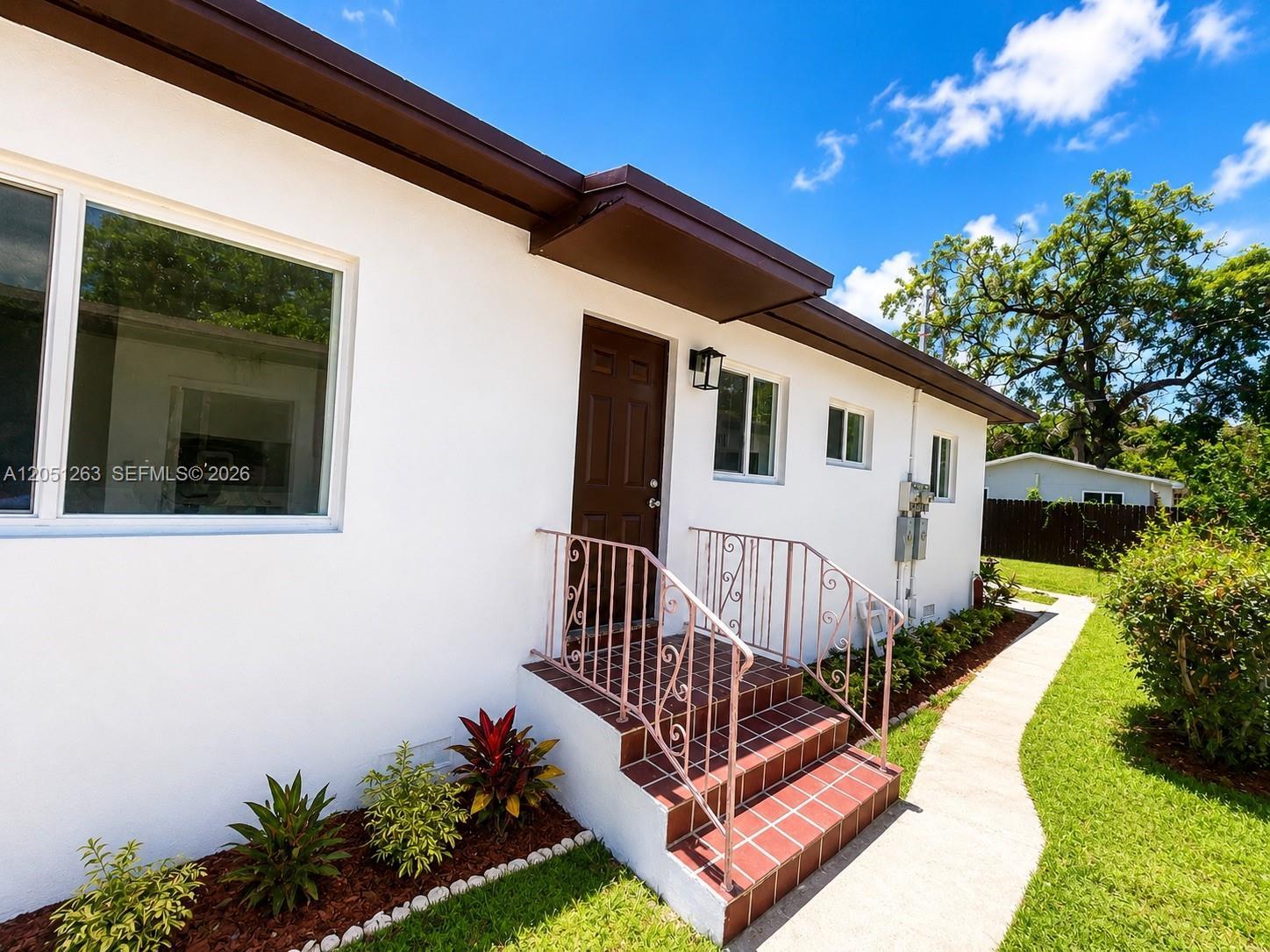 750-752 NW 52nd St # 752, Miami FL 33127 photo 2
