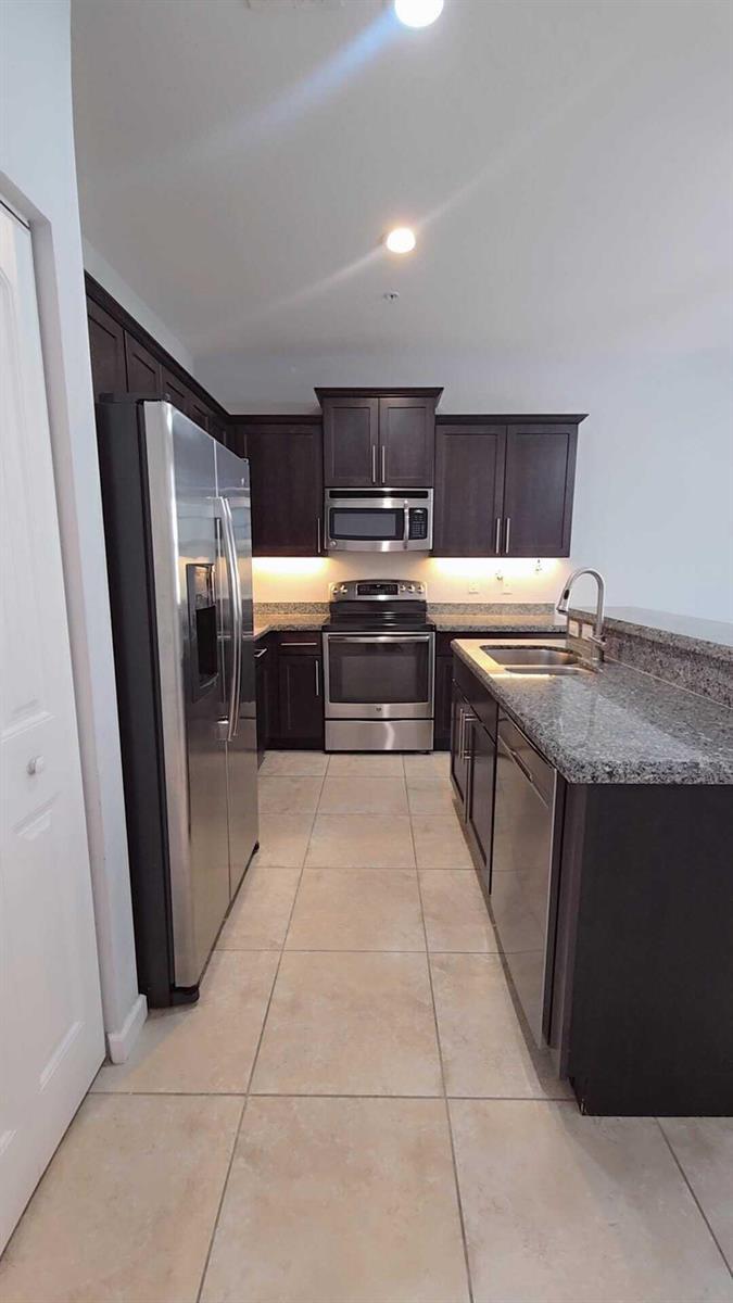 243 SW 7th Court # 243, Pompano Beach FL 33060 photo 4