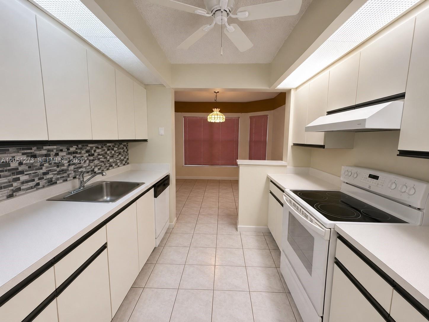 12950 SW 4th Ct # 209H, Pembroke Pines FL 33027 photo 3
