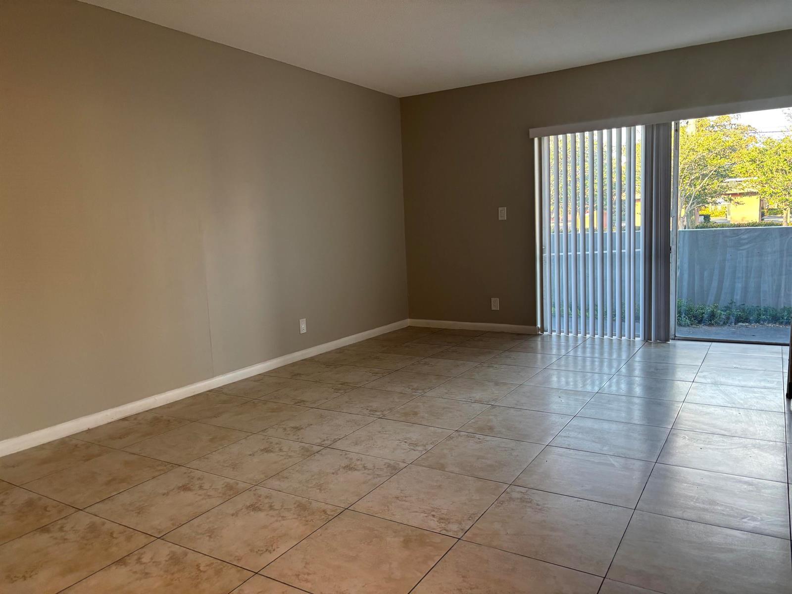 491 NW 42nd Avenue Unit 4, Plantation FL 33317 photo 4