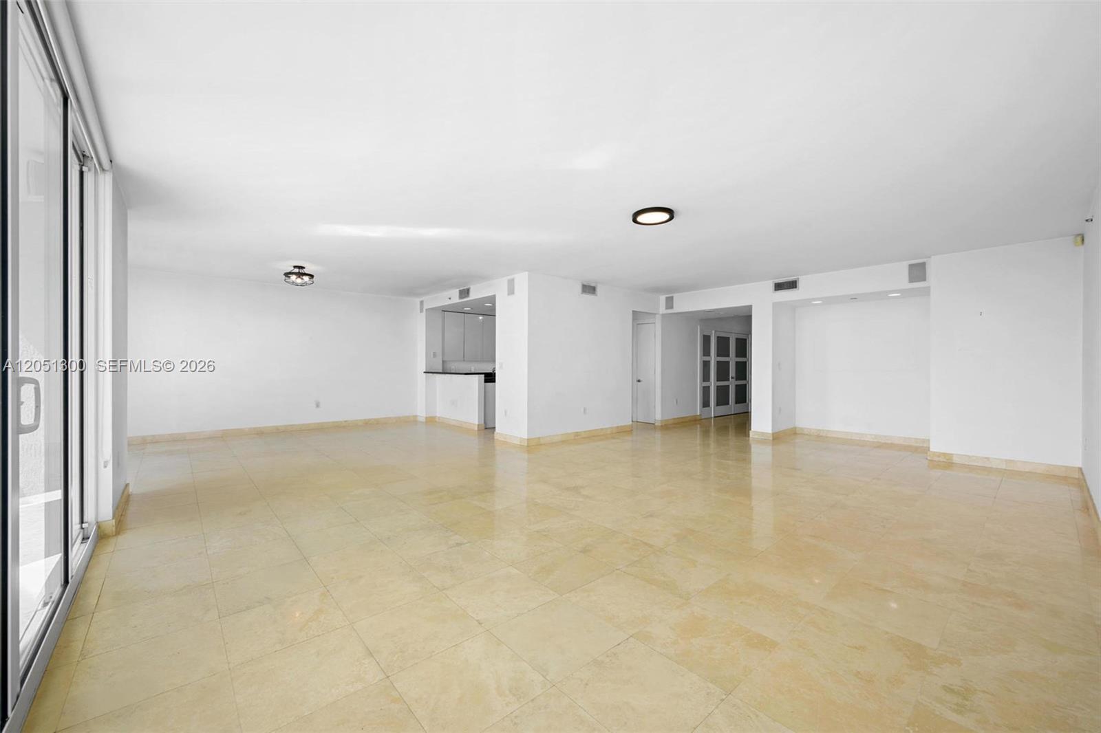 20201 E Country Club Dr # 1502, Aventura FL 33180 photo 4