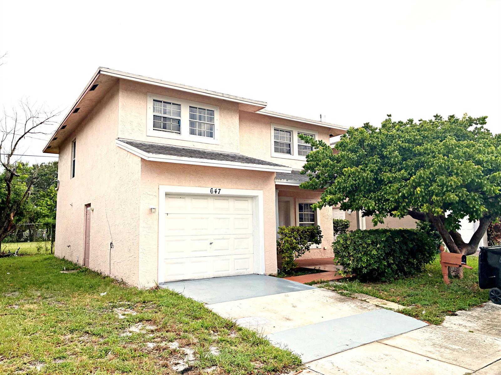 647 Latona Avenue, FL 33460