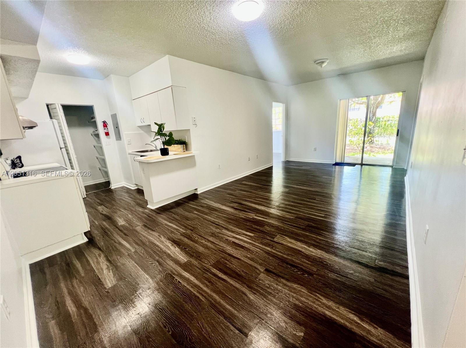 3211 Sabal Palm Mnr # 102, Davie FL 33024 photo 3