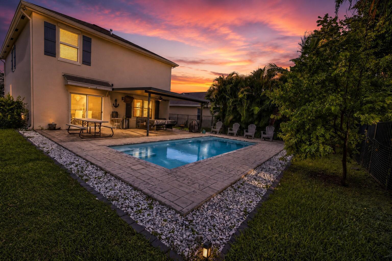 3758 Whitney Park Lane, FL 33463