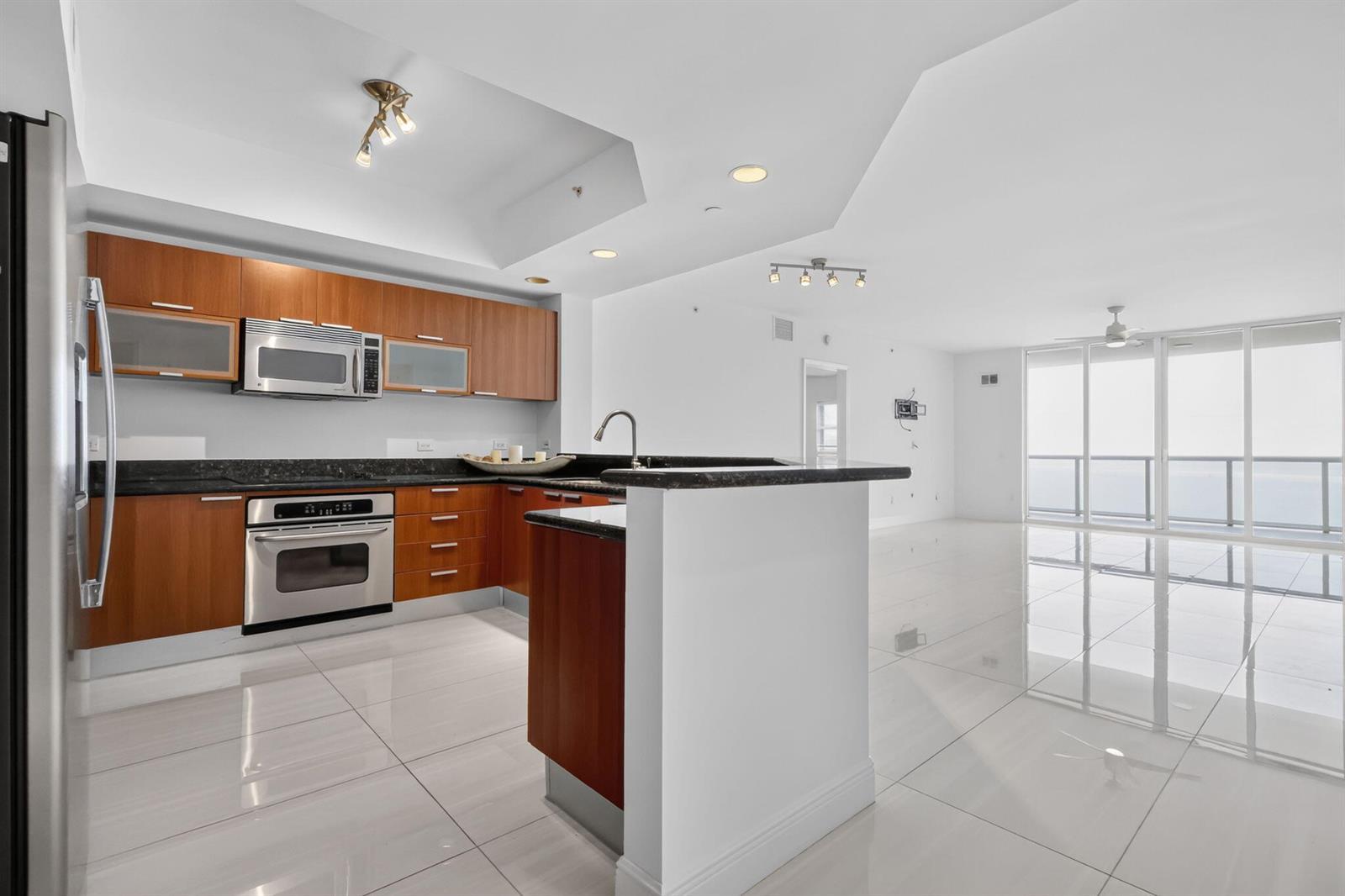 2650 Lake Shore Drive # 1005, Riviera Beach FL 33404 photo 5