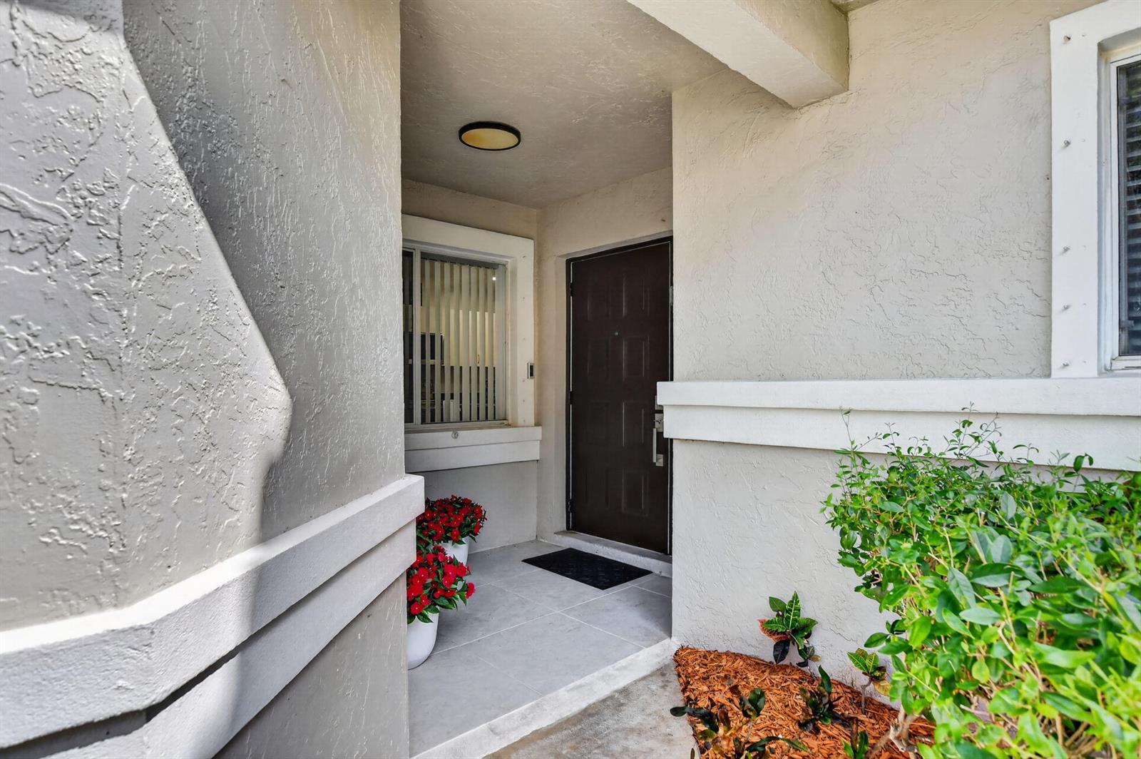 10401 Lake Vista Circle, Boca Raton FL 33498 photo 5