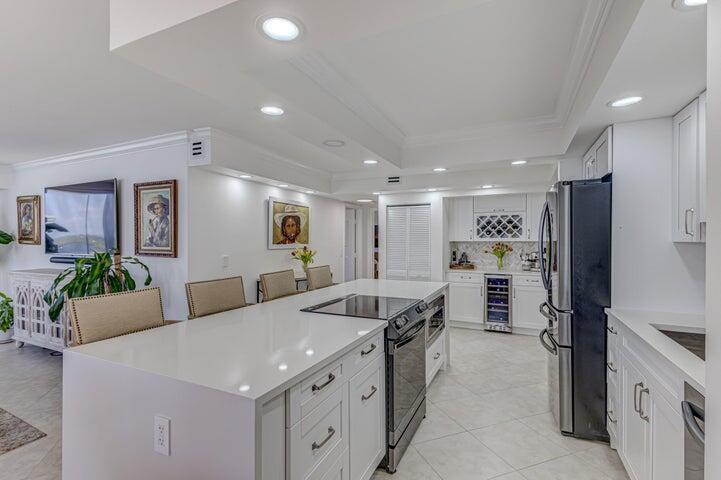 5440 N Ocean Drive # 1502, Singer Island FL 33404 photo 3