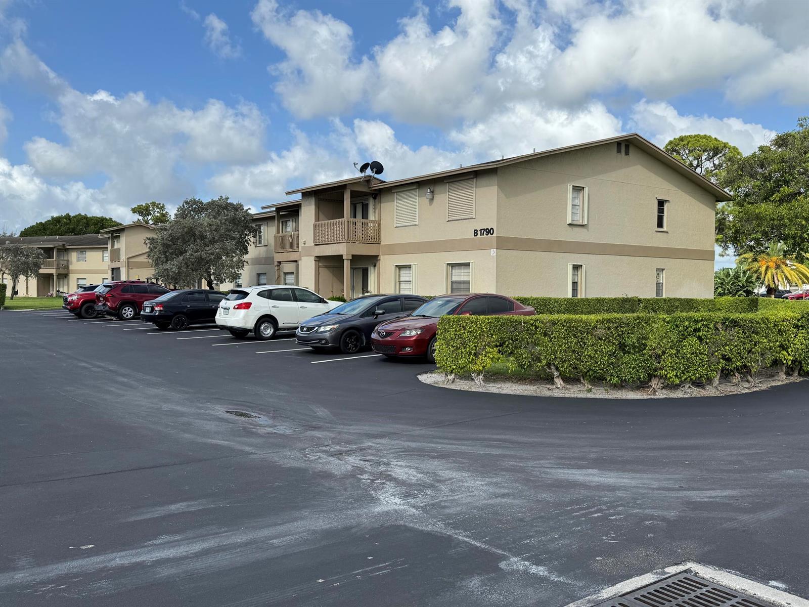 1790 Abbey Road # 202, West Palm Beach FL 33415