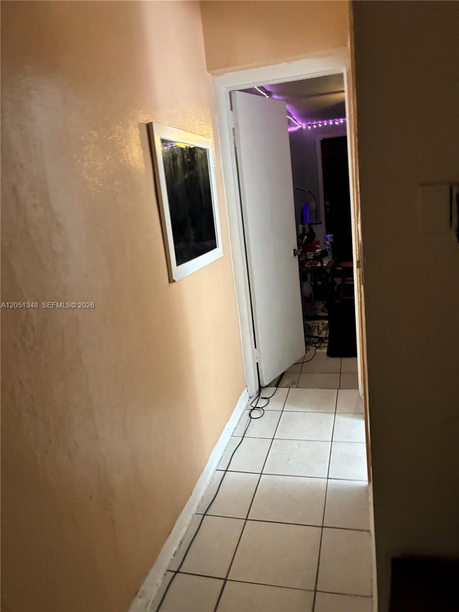 1011 NW 183rd Dr, Miami Gardens FL 33169 photo 3