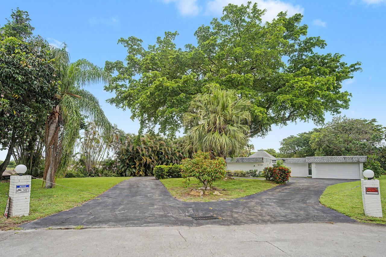 5707 White Hickory Circle, Tamarac FL 33319 photo 2