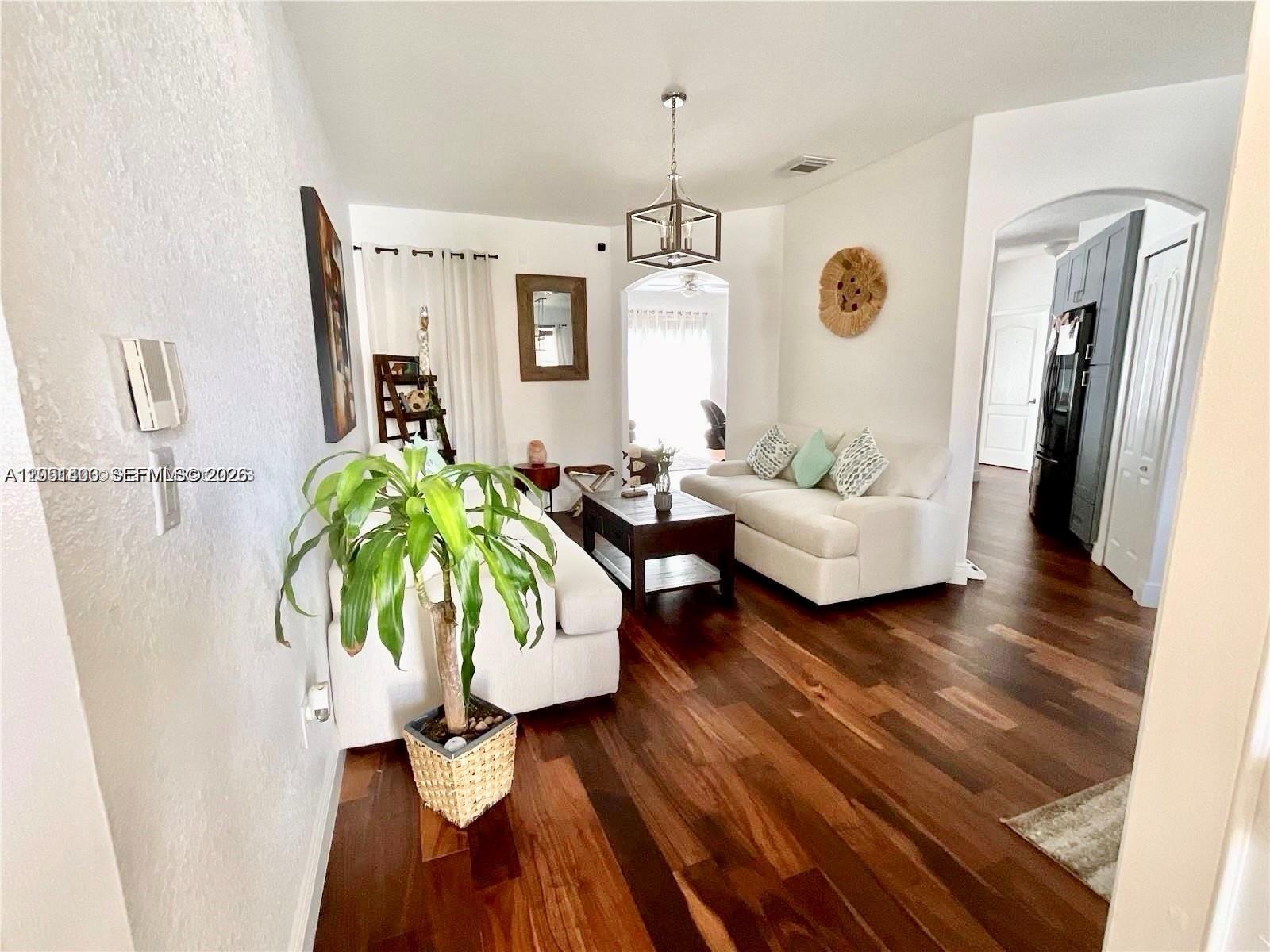 7472 NW 112th Path, Doral FL 33178 photo 4