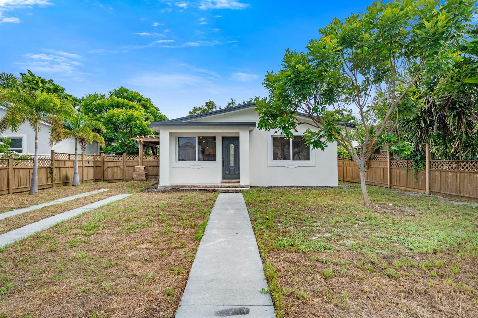 715 High Street, West Palm Beach FL 33405 photo 2