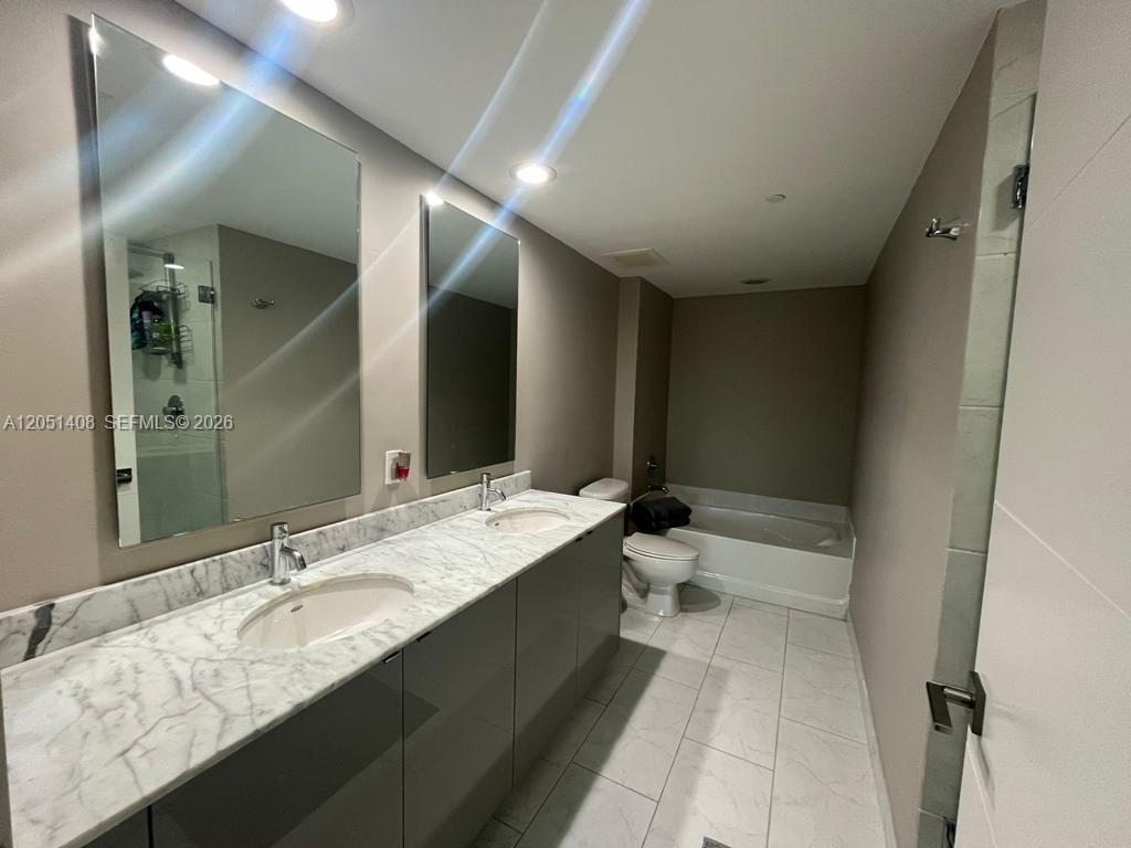 951 Brickell Ave # 1706, Miami FL 33131 photo 3
