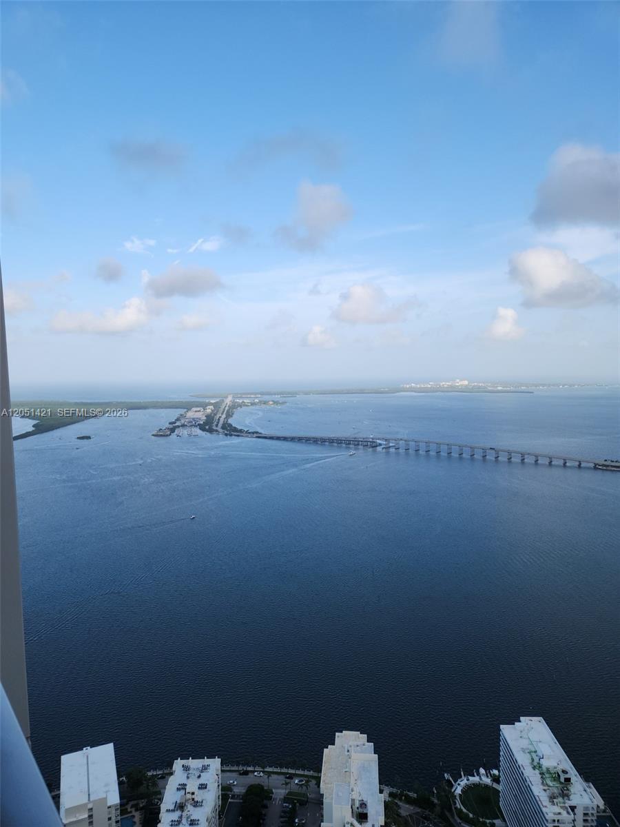1425 Brickell Ave, Miami FL 33131 photo 2