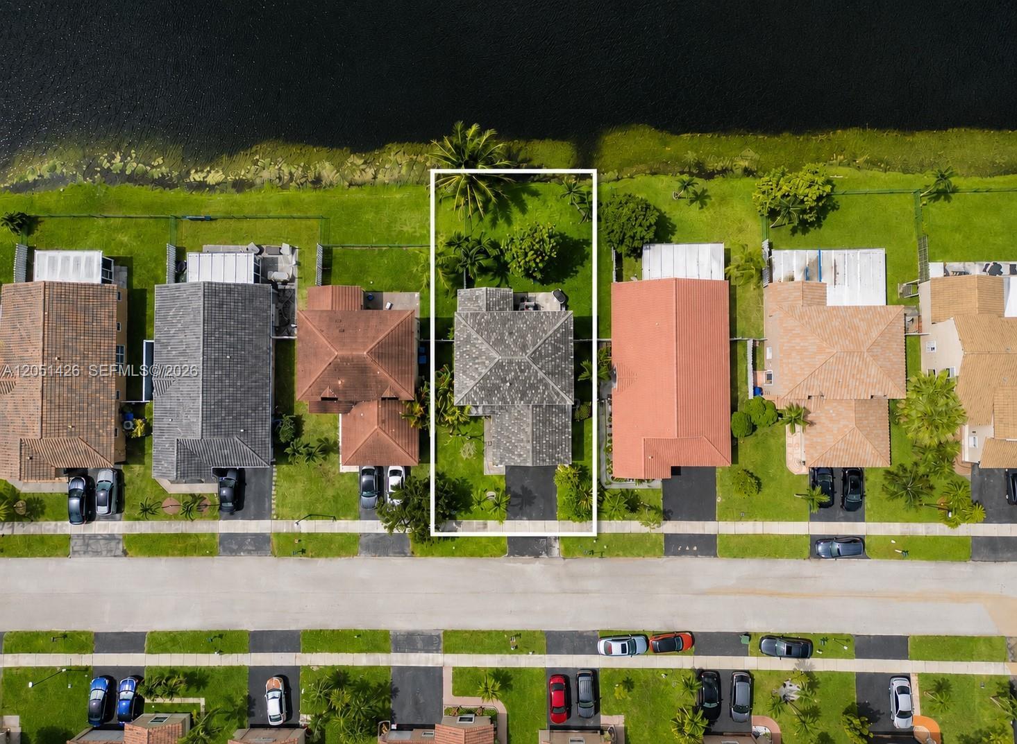 18546 NW 22nd St, Pembroke Pines FL 33029 photo 5