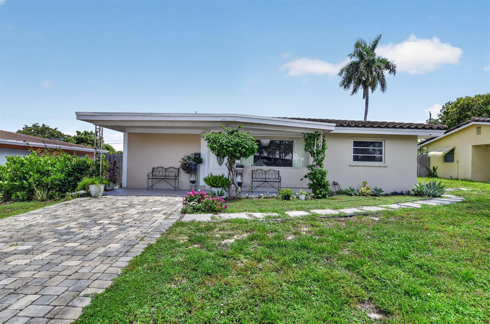 421 SW 2nd Street, Boca Raton FL 33432