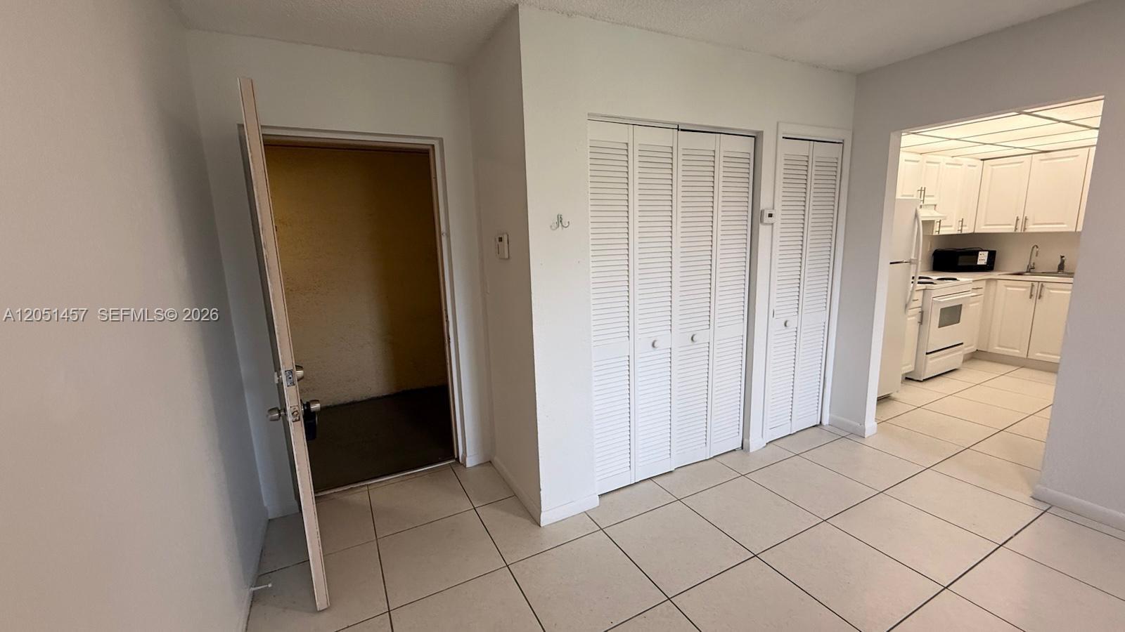 17530 NW 68th Ave # C3010, Hialeah FL 33015 photo 2