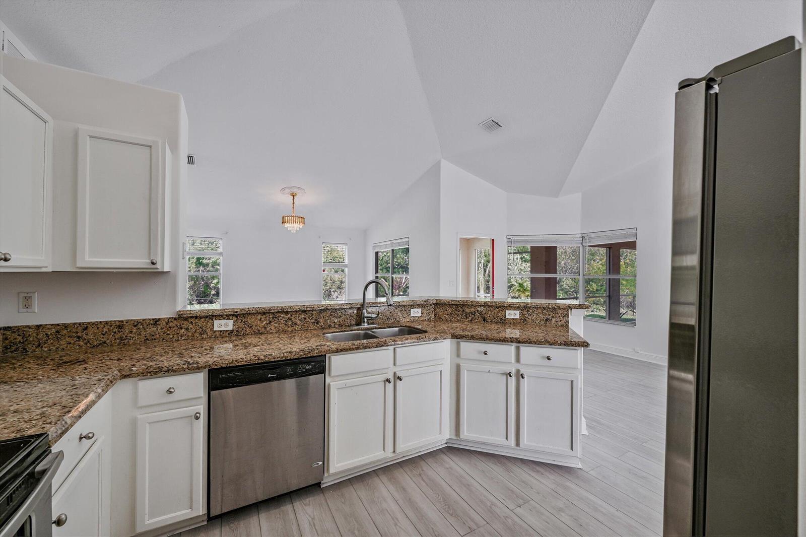 8671 155th Place N, Palm Beach Gardens FL 33418 photo 3