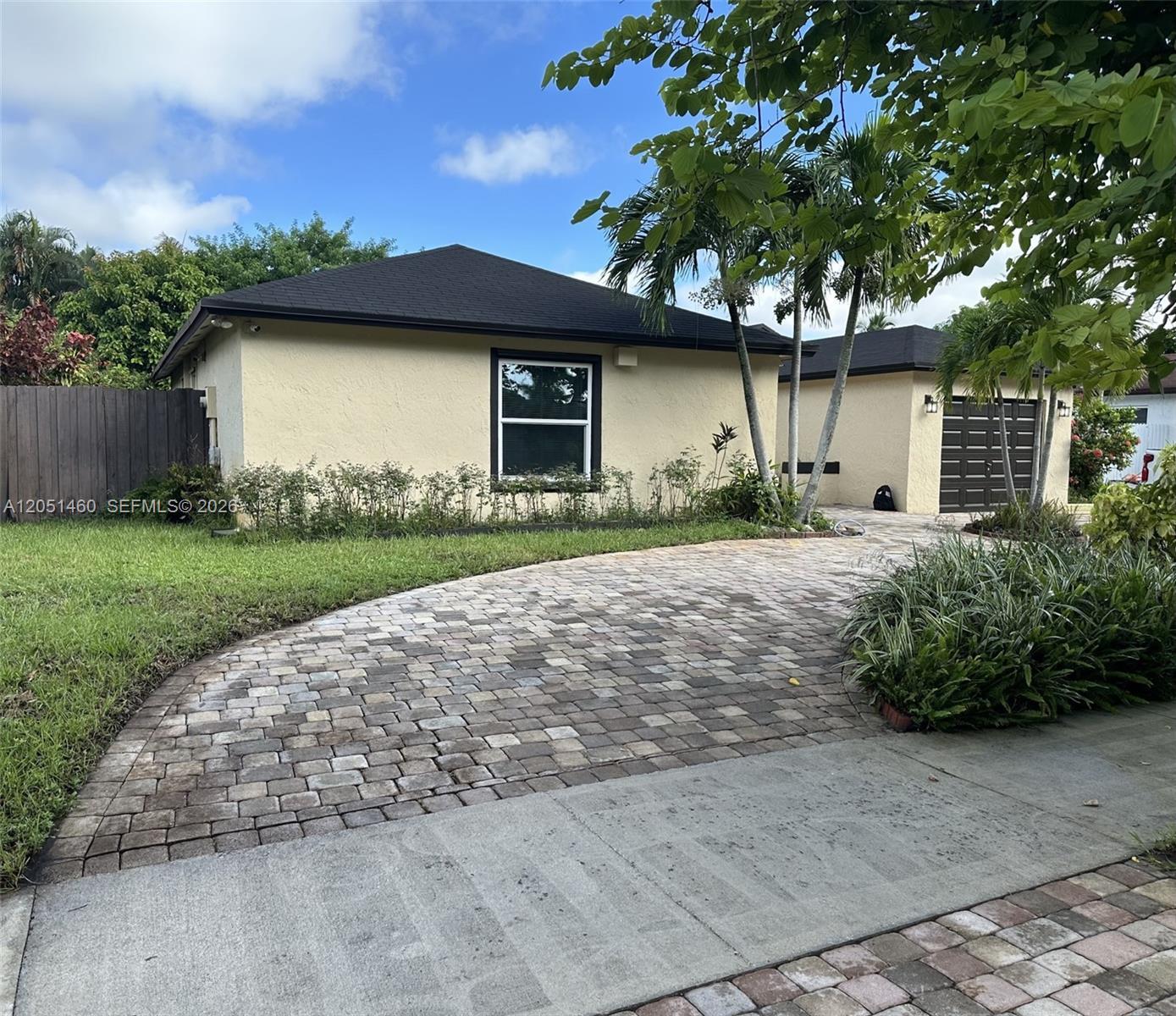 6061 NW 198th Ter, Miami FL 33015 photo 5
