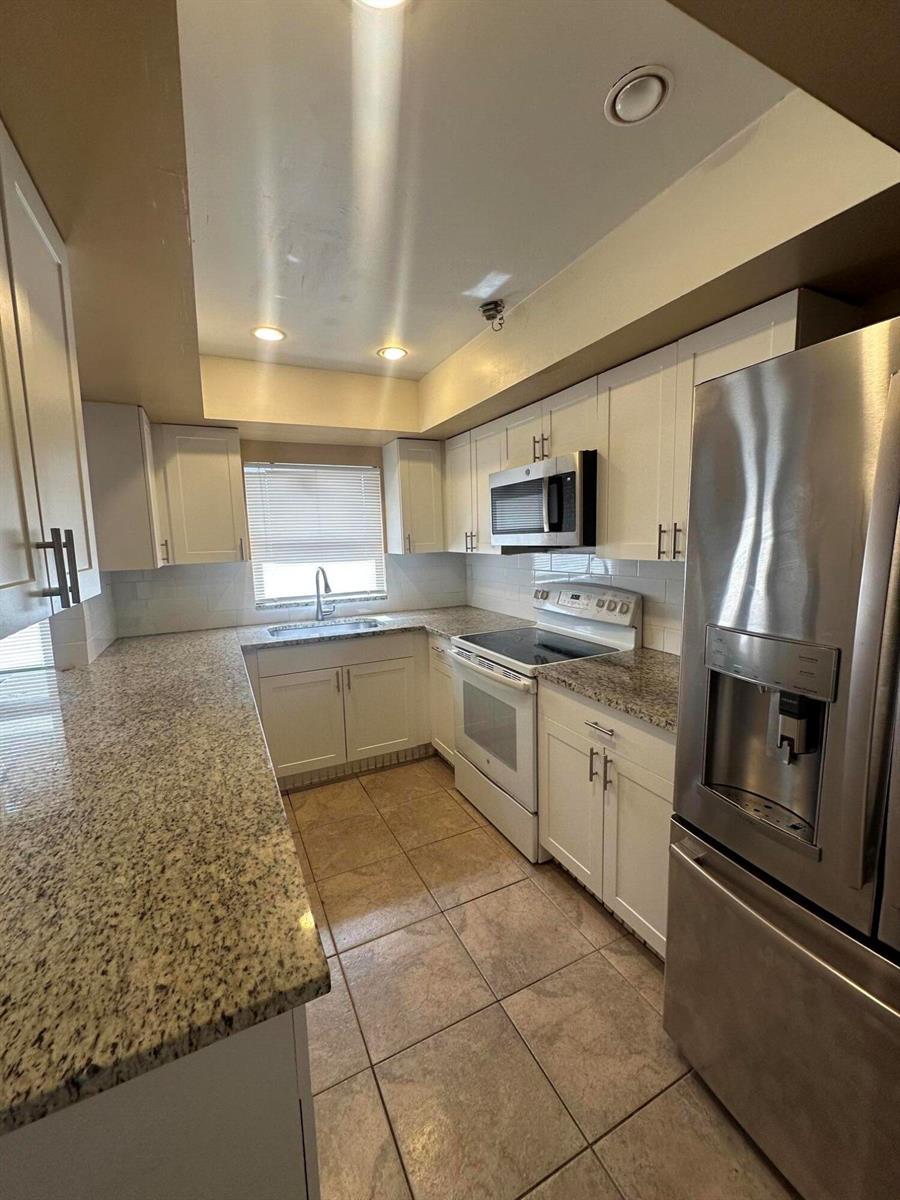641 W 9th # 2, Riviera Beach FL 33404 photo 5