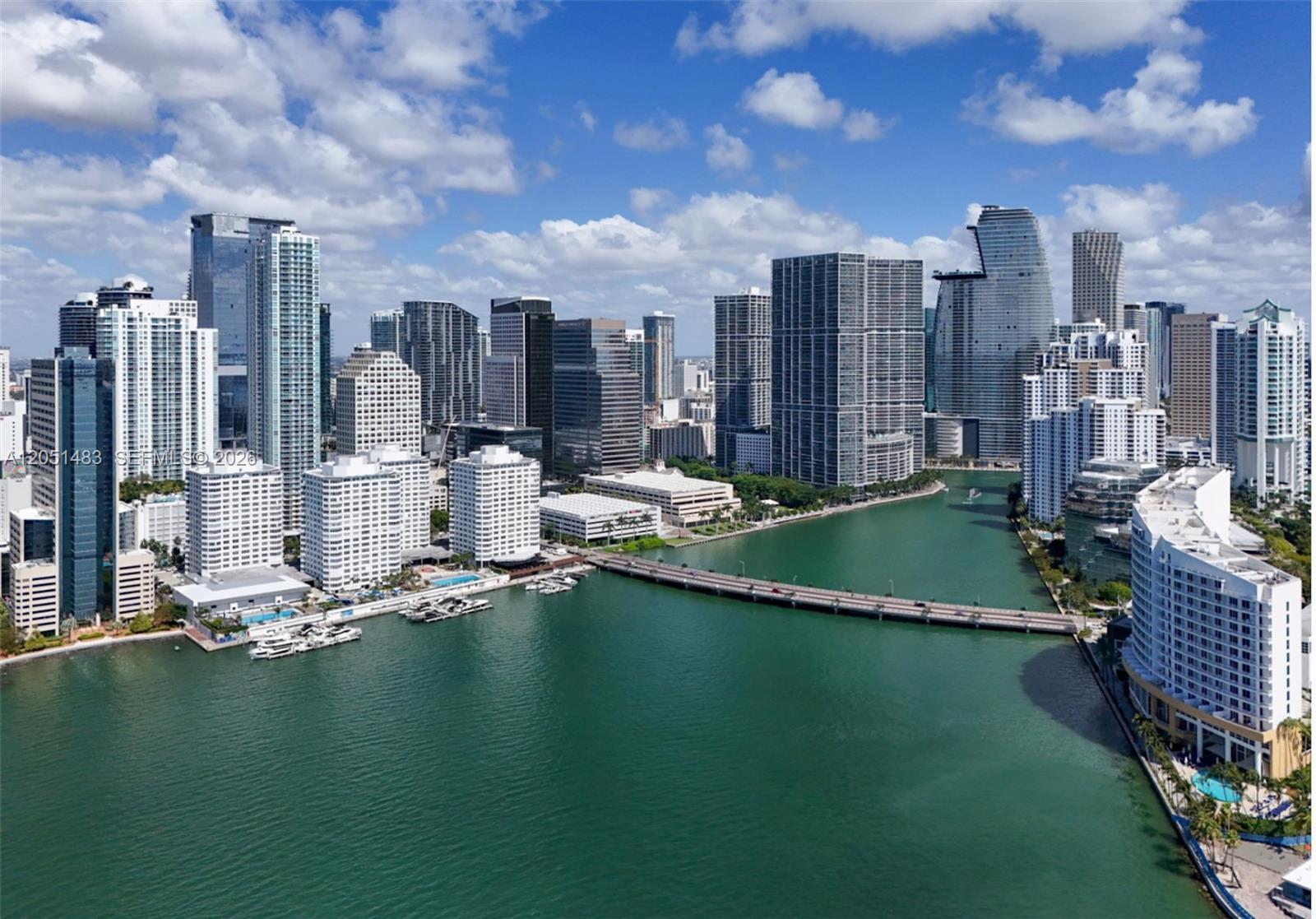 905 Brickell Bay Dr # 1523, Miami FL 33131